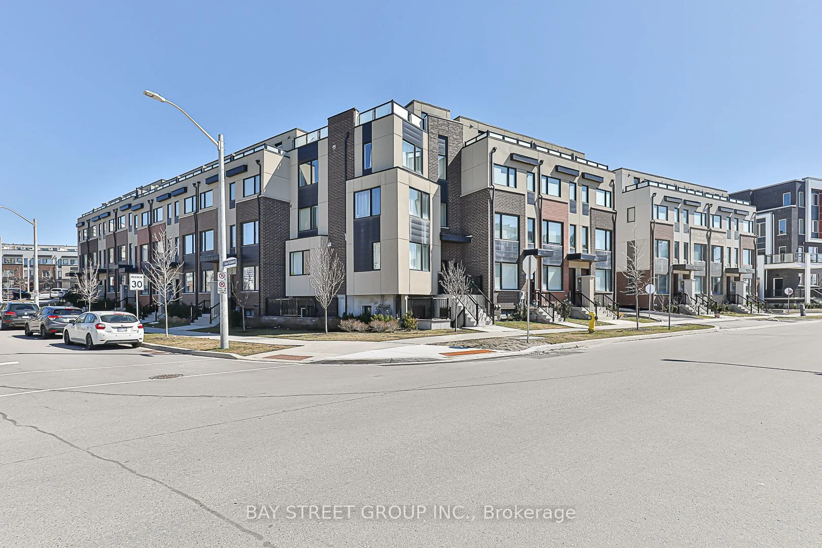 Condo Townhouse in Toronto