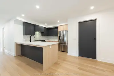 1059 Briar Hill Avenue Main, Toronto W04, On M6b 1m8