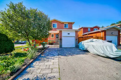 Detached in Brampton