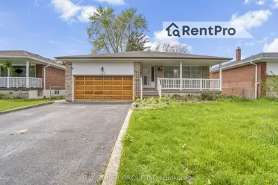 360 Chantenay Drive Lower, Mississauga, On L5a 1e7