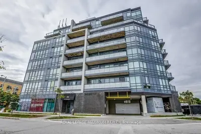 #702 760 The Queensway, Toronto W07, On, M8z 0e1