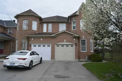 1273 Garcia Street, Mississauga, On L5v 2w8