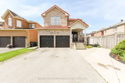 Detached in Caledon
