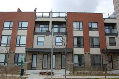20 Woodstream Drive 12, Toronto W10, On M9w 0g1