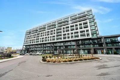 50 George Butchart Drive 309, Toronto W05, On M3k 0c9
