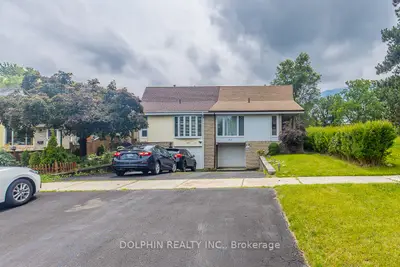 44 Falconer Drive, Mississauga, On L5n 1m4