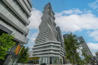 Condo Apartment in Mississauga