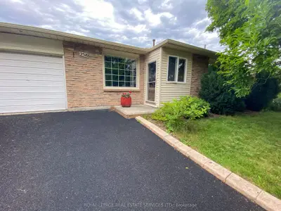2516 Brasilia Circle, Mississauga, On L5n 2g1