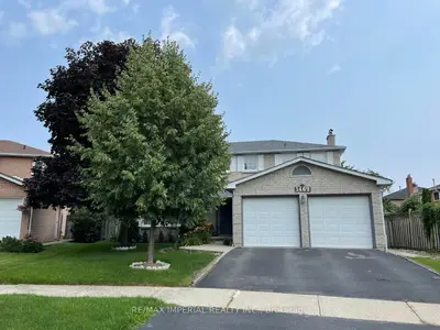 1469 Millbrook Avenue, Oakville, On L6h 4j7