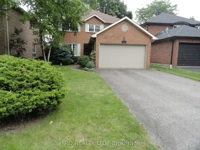4214 Butternut Court, Mississauga, On L5c 3s2