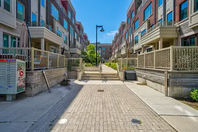 85 Eastwood Park Garden Trail E 25, Toronto W06, On M8w 0b2