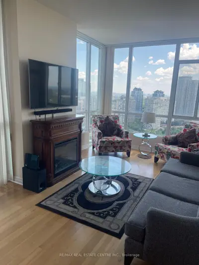 220 Burnhamthorpe Road 2402, Mississauga, On L5b 4n4