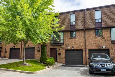 3395 Cliff Road N 109, Mississauga, On L5a 3m7