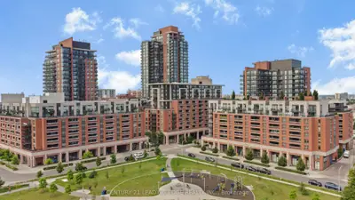 36 Via Bagnato Street 843, Toronto W04, On M6a 0b1