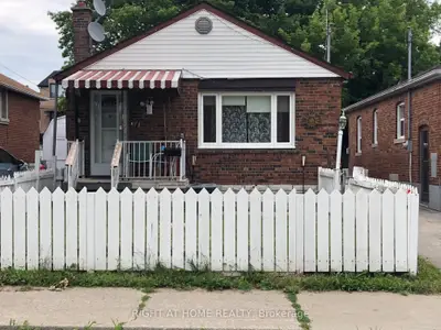 Detached in Toronto