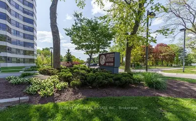Condo Apartment in Mississauga