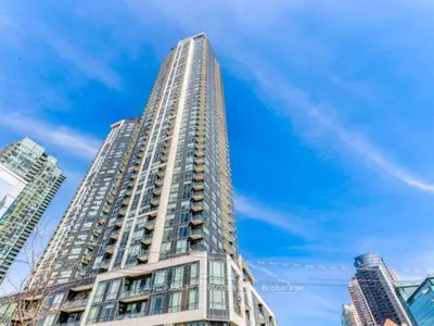 4011 Brickstone Mews 307, Mississauga, On L5b 0g3