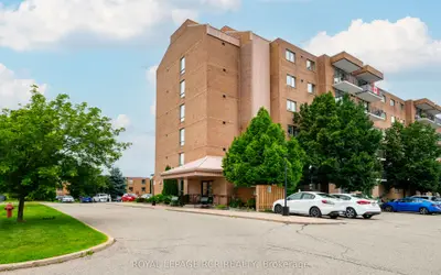 16 Fourth Street 42, Orangeville, On L9w 4n7