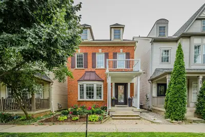 Detached in Oakville