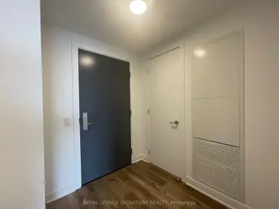 86 Dundas Street E 1405, Mississauga, On L5a 0b1