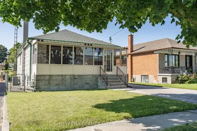 61 Nordin Avenue, Toronto W08, On M8z 2b4