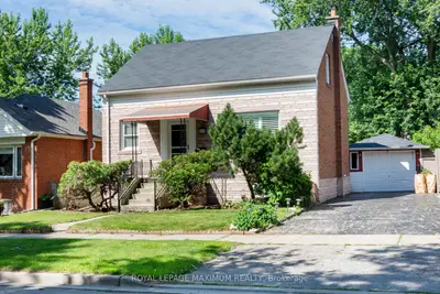 212 Alderbrae Avenue, Toronto W06, On M8w 4k5