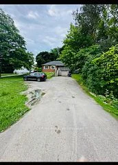 73 Thomas Street, Mississauga, ON L5M 1Y6