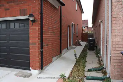 3855 Mcdowell Drive Bsmnt, Mississauga, On L5m 6p1