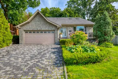 1582 Hermant Court, Mississauga, On L5h 3t2