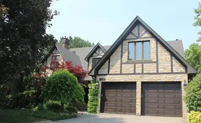 1922 Unicorn Court, Mississauga, On L4w 4c2