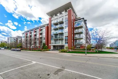 Condo Apartment in Mississauga