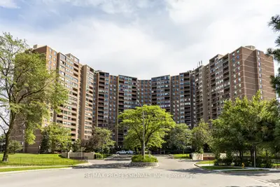 716 The West Mall Drive 1203, Toronto W08, On M9c 4x6
