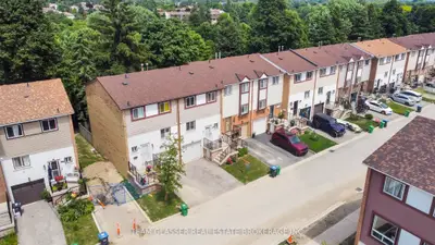 Condo Townhouse in Brampton