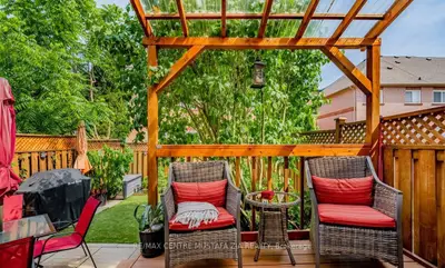 3910 Zenith Court, Mississauga, On L5n 7h7