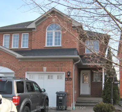 1379 Spring Garden Court, Mississauga, On L5n 8k6