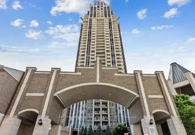 388 Prince Of Wales Drive 1701, Mississauga, On L5b 0a1