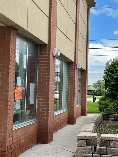 490 Chrysler Drive 44, Brampton, On L6s 0c1