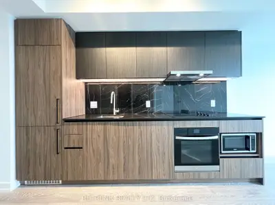 1100 Sheppard Avenue W 906, Toronto W05, On M3k 0e4