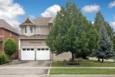 Detached in Oakville
