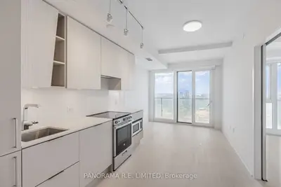 3900 Confederation Parkway 4611, Mississauga, On L5b 0m3