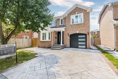 2050 Oak Bliss Crescent, Oakville, On L6m 3k4