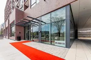 28 Ann Street 1114, Mississauga, On L5g 0e1