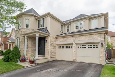Detached in Milton