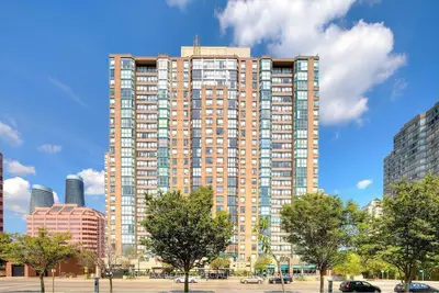 285 Enfield Place 601, Mississauga, On L5b 3y6