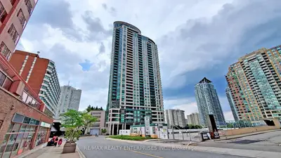 208 Enfield Place Ph 209, Mississauga, On L5b 0g8