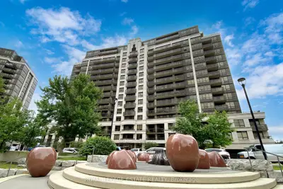 Condo Apartment in Toronto