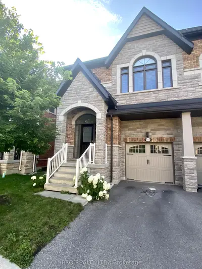 1172 Carnegie Drive, Mississauga, On L5e 0a6