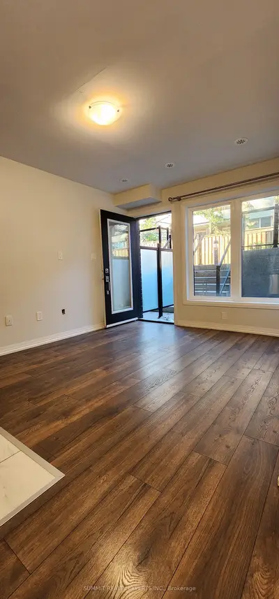 1165 Journeyman Lane 109, Mississauga, On L5j 1l4