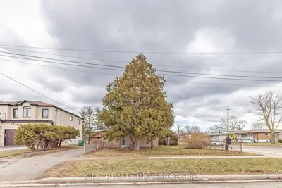 3054 Bonaventure Drive E, Mississauga, On L4t 2j2