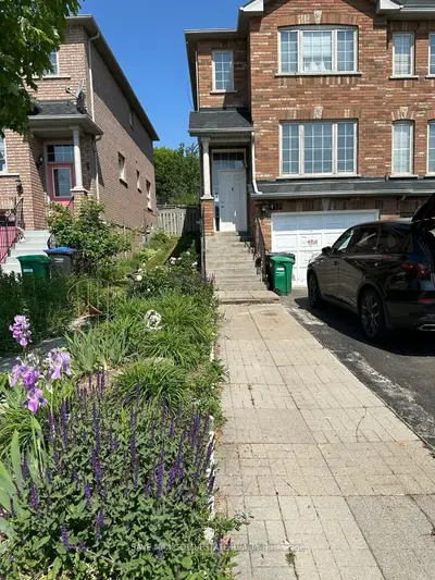 453 Wildgrass Road, Mississauga, On L5b 4h5